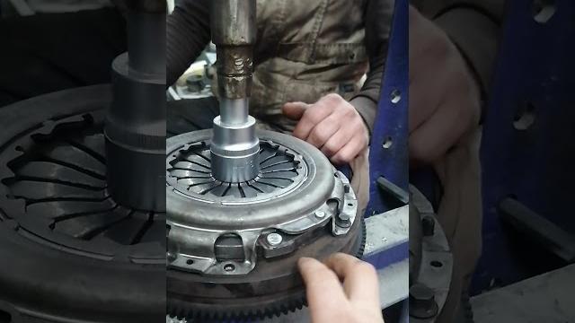 Как простым методом проверить корзину сцепления Как простым методом проверить корзину сцепления