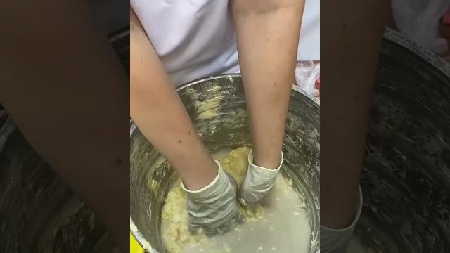 Я ради сливочного масла с хлебом готова на все! #shortsvideo #shorts #масло #фермерство #молоко Я ради сливочного масла с хлебом готова на все! #shortsvideo #shorts #масло #фермерство #молоко