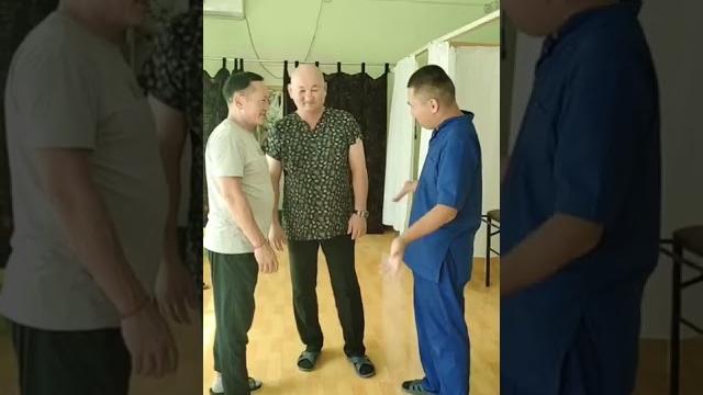 Пусть думают что мы спортсмены Пусть думают что мы спортсмены