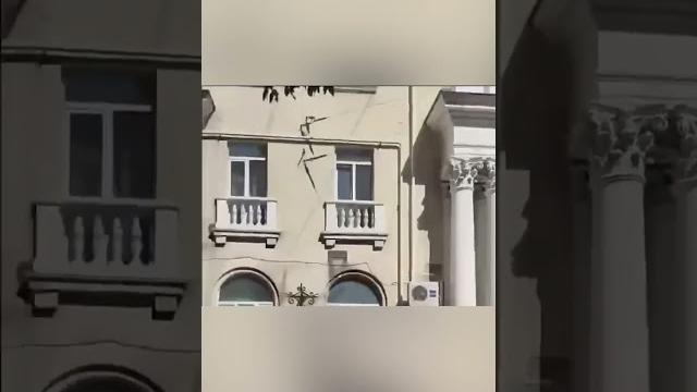 ВЗРЫВЫ в ЦЕНТРЕ Севастополя: прилет по ШТАБУ ВЗРЫВЫ в ЦЕНТРЕ Севастополя: прилет по ШТАБУ