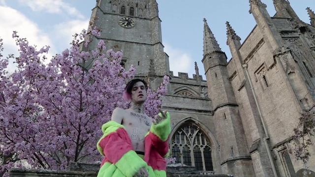 lil peep - benz truck (prod. smokeasac) lil peep - benz truck (prod. smokeasac)