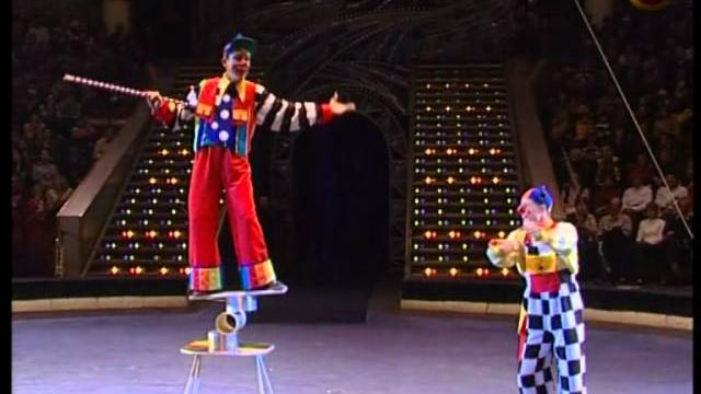 Clowns with Rola-bola Clowns with Rola-bola