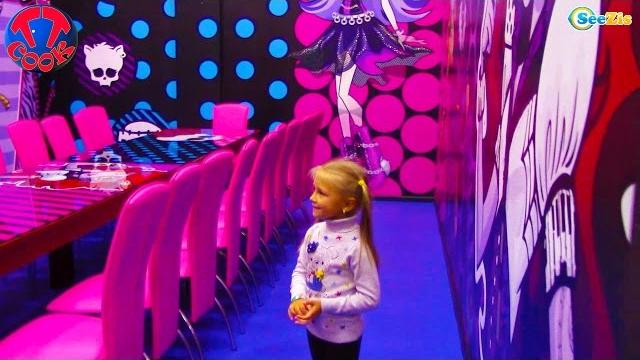 ВЛОГ Ярослава в Игровом Центре Развлечения для детей Игровая Комната Монстр Хай Monster High Dolls ВЛОГ Ярослава в Игровом Центре Развлечения для детей Игровая Комната Монстр Хай Monster High Dolls