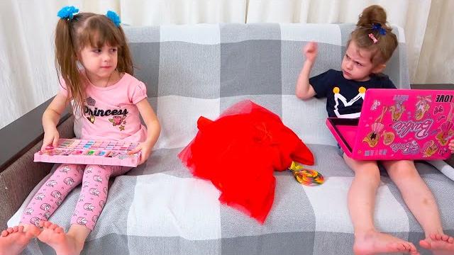 Eva Play Makeup for little princess Eva Play Makeup for little princess