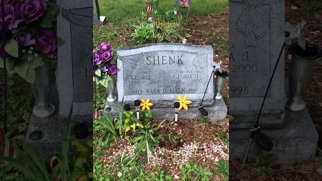 Grave of George & Gloria Shenk murdered by killer Joseph Palczynski #cemetery #shorts #truecrime Grave of George & Gloria Shenk murdered by killer Joseph Palczynski #cemetery #shorts #truecrime