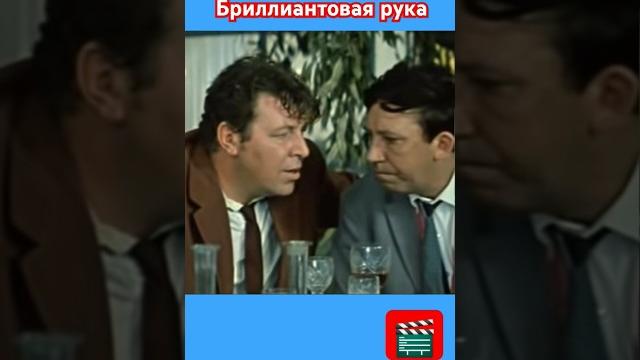 Ты зачем усы сбрил, дурик? Ты зачем усы сбрил, дурик?
