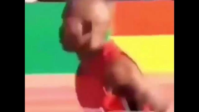Оператор бежит быстрее спортсмена Оператор бежит быстрее спортсмена