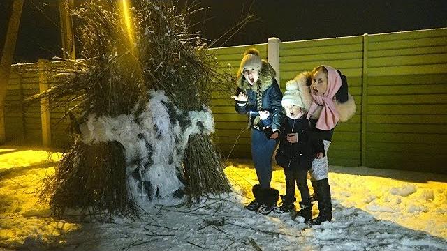 Кто ПОСЕЛИЛСЯ у нас во дворе кого нашли Дана Диана и Капа Кто ПОСЕЛИЛСЯ у нас во дворе кого нашли Дана Диана и Капа