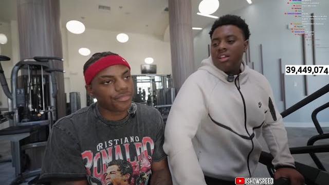 what’s up chat + irl 100k Shopping Spree GIVING JAMAL MY CREDIT CARD IF HE RUNS ONE MILE…️ what’s up chat + irl 100k Shopping Spree GIVING JAMAL MY CREDIT CARD IF HE RUNS ONE MILE…️
