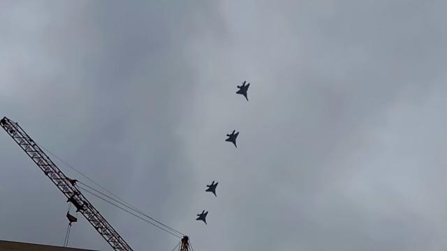 Истребители над Санкт-Петербургом 12.07.2017 Истребители над Санкт-Петербургом 12.07.2017