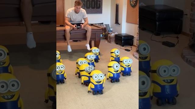 I MADE AN ARMY OF MINIONS I MADE AN ARMY OF MINIONS