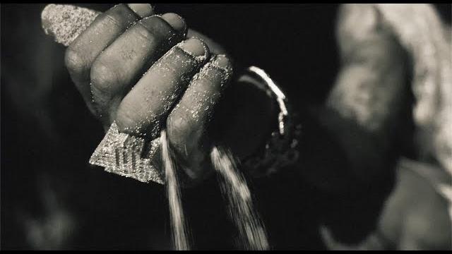 Jim Jones - Flu Game (Official Music Video) Jim Jones - Flu Game (Official Music Video)