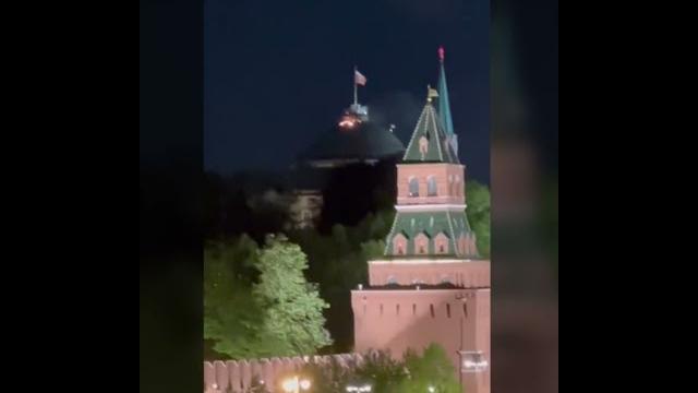 Атака беспилотниками по Кремлю #украинавойна #война #россия #новостидонбасса #кремль #беспилотник Атака беспилотниками по Кремлю #украинавойна #война #россия #новостидонбасса #кремль #беспилотник