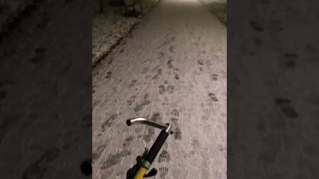 Переплутал велик с лыжами Переплутал велик с лыжами