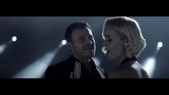 EMIN & Полина Гагарина - В невесомости (Official Video) EMIN & Полина Гагарина - В невесомости (Official Video)