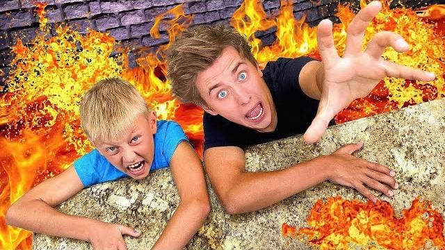 ПОЛ ЭТО ЛАВА с МЛАДШИМ БРАТОМ ! ПОЛ ЭТО ЛАВА с МЛАДШИМ БРАТОМ !
