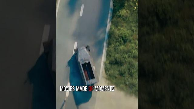 A God's perspective in the movie. See how to capture the T34 tank in one shot."Hunting T34".《猎杀T34》。 A God's perspective in the movie. See how to capture the T34 tank in one shot."Hunting T34".《猎杀T34》。