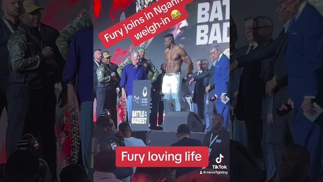 Tyson Fury helps Francis Ngannou to weigh in Tyson Fury helps Francis Ngannou to weigh in