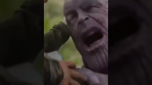 Танос прикол. Thanos joke #flashmoments Танос прикол. Thanos joke #flashmoments