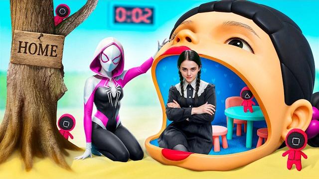 Супергерои строят Гигантскую Куклу из Игры в Кальмара! Супергерои строят Гигантскую Куклу из Игры в Кальмара!