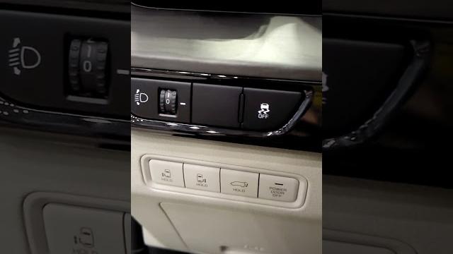 ОФИГЕННЫЙ минивэн Kia Carnival #shorts ОФИГЕННЫЙ минивэн Kia Carnival #shorts