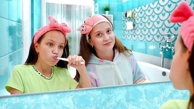 ПЕРВАЯ НОЧЁВКА у ПОДРУГИ / Вики Шоу ПЕРВАЯ НОЧЁВКА у ПОДРУГИ / Вики Шоу