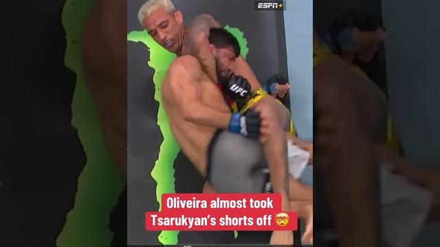 When Oliveira nearly submitted Tsarukyan #UFC317 When Oliveira nearly submitted Tsarukyan #UFC317