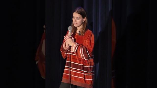 Полина Гугунава . Про вынос мусора #standups #standupfeaturing #юмор #comedy #камеди #стендап Полина Гугунава . Про вынос мусора #standups #standupfeaturing #юмор #comedy #камеди #стендап