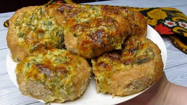 Есть фарш, но надоели скучные котлеты. Приготовим по новому, необычно вкусно получится. Есть фарш, но надоели скучные котлеты. Приготовим по новому, необычно вкусно получится.