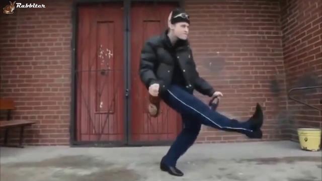 Колян / Колян танцует лучше всех. Euro feat Singletown. Компиляция прикольных танцев под хит 90-х Колян / Колян танцует лучше всех. Euro feat Singletown. Компиляция прикольных танцев под хит 90-х