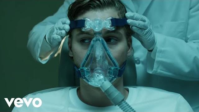 5 Seconds of Summer - Teeth (Official Video) 5 Seconds of Summer - Teeth (Official Video)