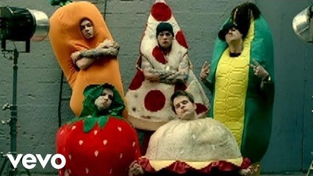 Good Charlotte - I Just Wanna Live (Official Video) Good Charlotte - I Just Wanna Live (Official Video)