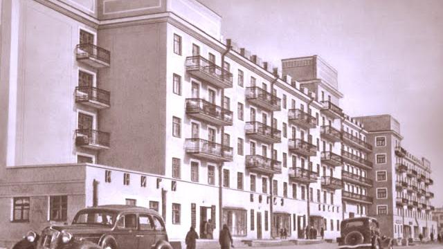 "Сталинск. Путешествие по главной улице города" 1934 год. Сегодня - Новокузнецк, Кемеровская область "Сталинск. Путешествие по главной улице города" 1934 год. Сегодня - Новокузнецк, Кемеровская область