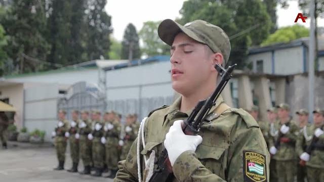 Весенний призыв на срочную военную службу, утвержденный Указом Президента, начался в апреле Весенний призыв на срочную военную службу, утвержденный Указом Президента, начался в апреле