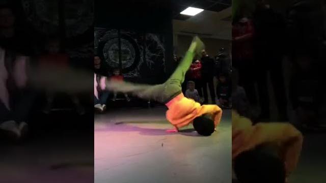 Windmill by bboy Milan #breakdance #tricks Windmill by bboy Milan #breakdance #tricks