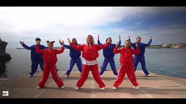 Флешмоб "Движение первых" Флешмоб "Движение первых"