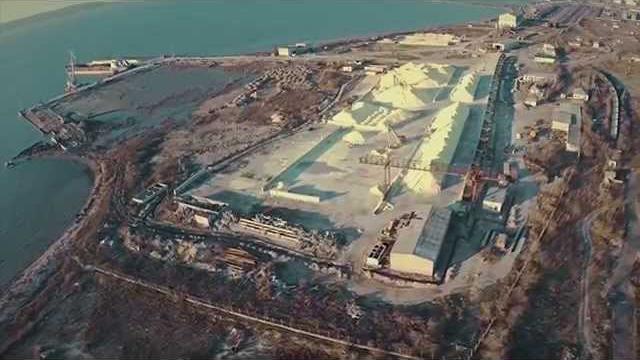 Порт Кавказ - паром + сера одновременно Порт Кавказ - паром + сера одновременно
