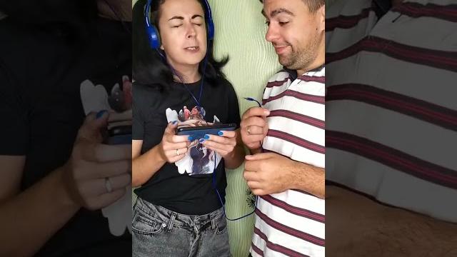 Думает, что умеет петь Думает, что умеет петь