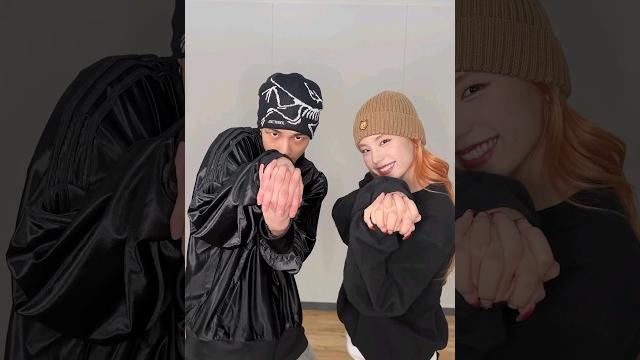 Yeji and Hyunjin doing Mr Vampire challenge #straykids #itzy #hyunjin #yeji #hwangsiblings Yeji and Hyunjin doing Mr Vampire challenge #straykids #itzy #hyunjin #yeji #hwangsiblings