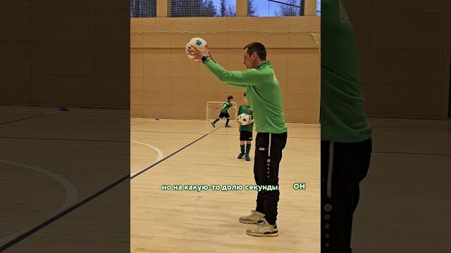 Самый эффективный метод освоения техники мини-футбола - жонглирование @assist_school Самый эффективный метод освоения техники мини-футбола - жонглирование @assist_school