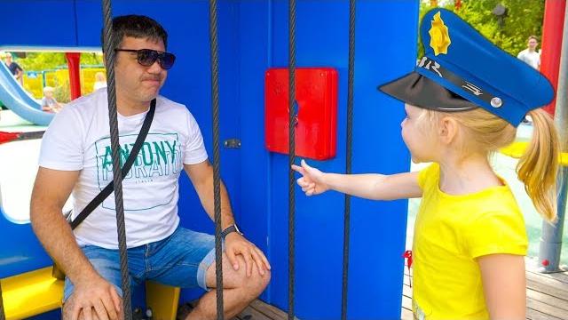 Настя и папа в парке аттракционов / Nastya and papa pretend play at the amusement park Настя и папа в парке аттракционов / Nastya and papa pretend play at the amusement park