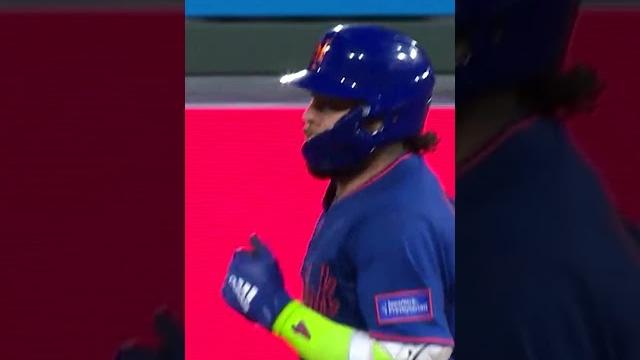 Alvy CRUSHED a 452-foot home run Alvy CRUSHED a 452-foot home run
