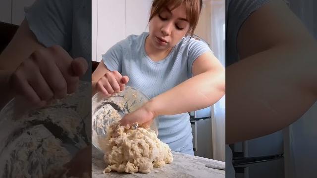 Нет такого человека который бы не ходил на перемене в столовую ради СМАЖЕНКИ ️ Единственный минус Нет такого человека который бы не ходил на перемене в столовую ради СМАЖЕНКИ ️ Единственный минус