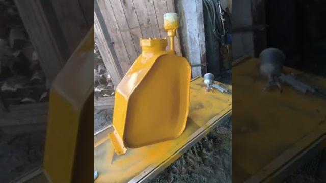 Покрасили трактор ДТ 75 полиуретановой эмалью!! Покрасили трактор ДТ 75 полиуретановой эмалью!!