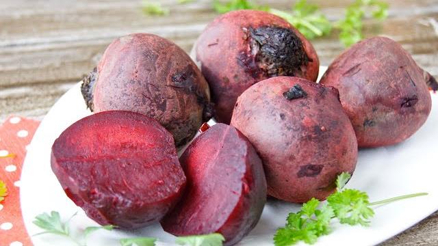 СВЕКЛА в микроволновке! Как запечь свеклу в микроволновке для салата, борща и просто на гарнир? СВЕКЛА в микроволновке! Как запечь свеклу в микроволновке для салата, борща и просто на гарнир?