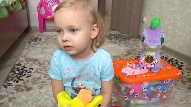 ВЛОГ Алиса заболела Разбираем игрушки Приветы для подписчиков ВЛОГ Алиса заболела Разбираем игрушки Приветы для подписчиков