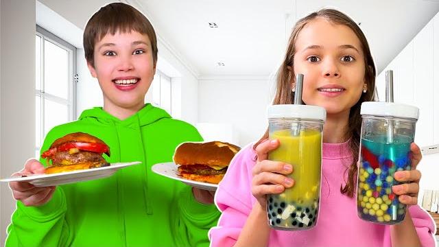 Катя и Макс готовят себе обед Катя и Макс готовят себе обед