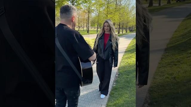 Обожаю людей которые не стесняются подпевать, а когда ещё и так красиво ️️️ #сергейлебедев Обожаю людей которые не стесняются подпевать, а когда ещё и так красиво ️️️ #сергейлебедев