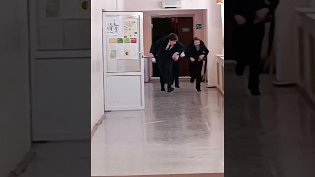Зомби апокалипсис в школе #подпишись Зомби апокалипсис в школе #подпишись
