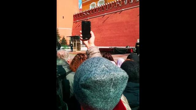 Вот это да | Это стоит увидеть | Смена почетного караула 2021 #shorts #москва #путин #кремль #солдат Вот это да | Это стоит увидеть | Смена почетного караула 2021 #shorts #москва #путин #кремль #солдат